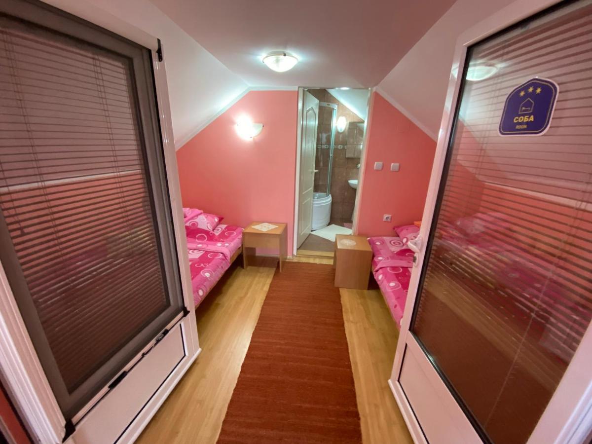 Sud ,,Antal I Olga,, Bed & Breakfast Skorenovac Eksteriør bilde