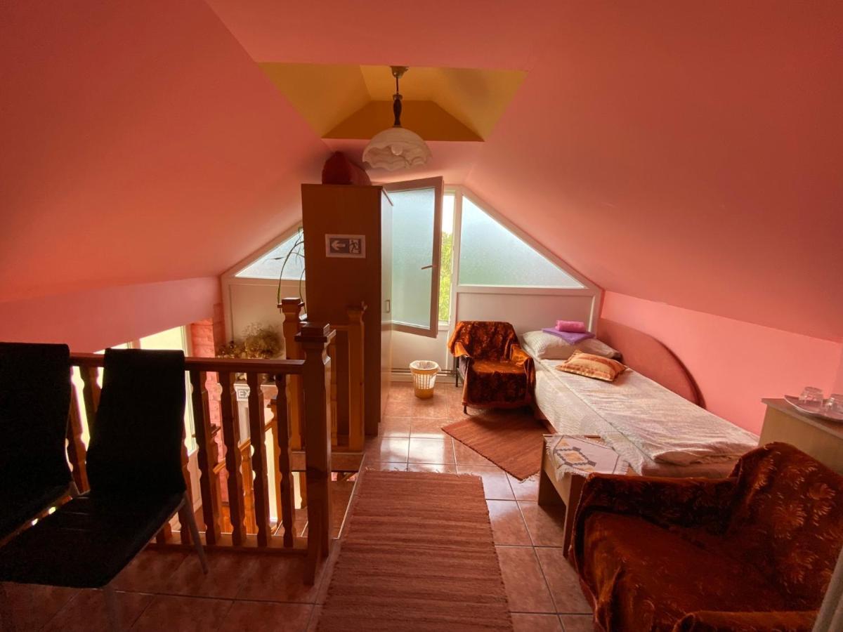 Sud ,,Antal I Olga,, Bed & Breakfast Skorenovac Eksteriør bilde